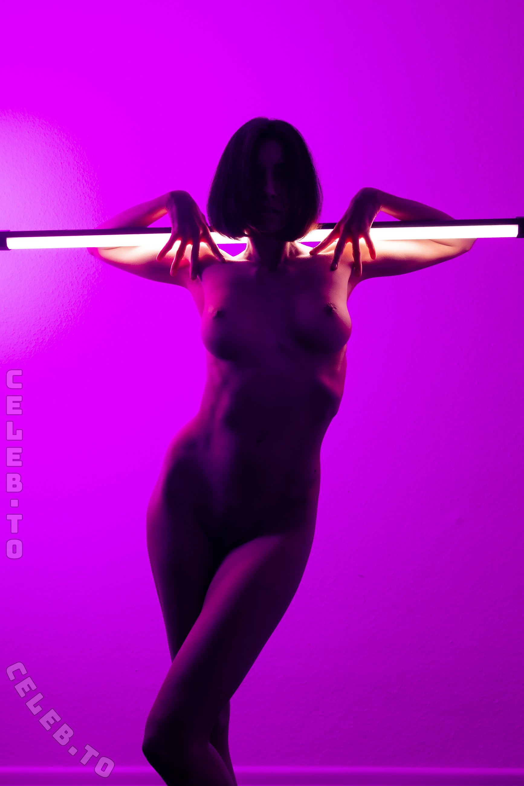 Irina Lozovaya nude photo 7