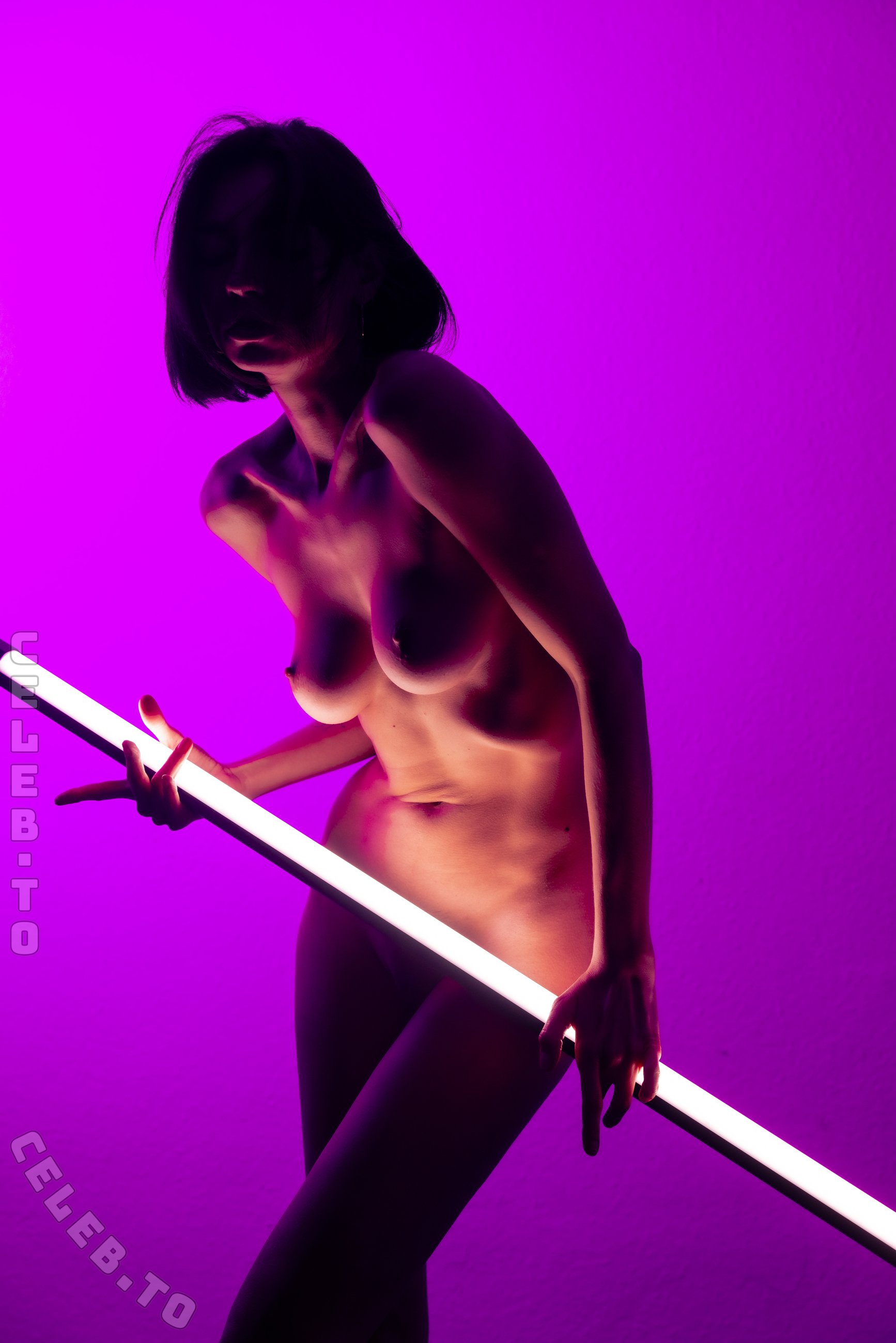Irina Lozovaya nude photo 13