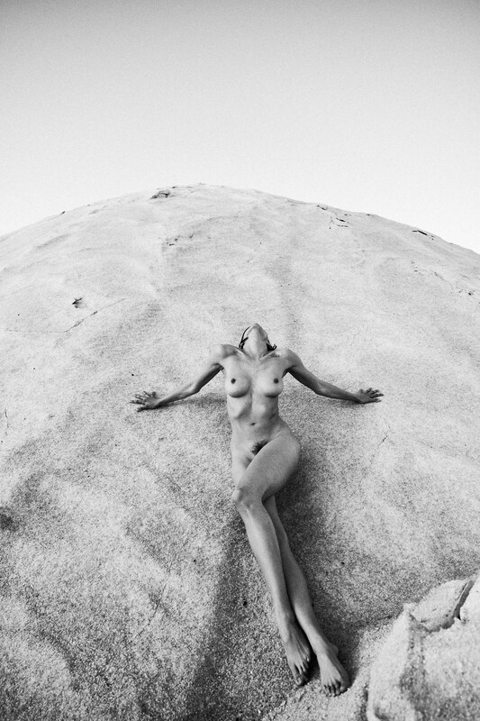Irina Lozovaya nude photo 12