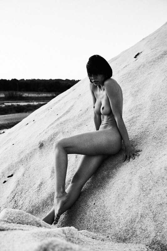 Irina Lozovaya nude photo 14