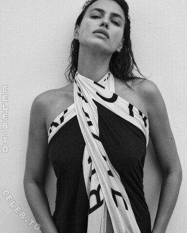 Irina Shayk nude photo 15