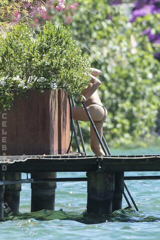 Irina Shayk nude photo 132