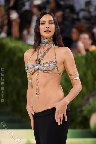 Irina Shayk nude
