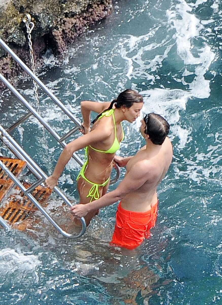 Irina Shayk nude photo 16