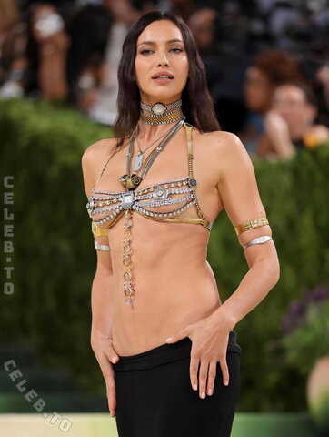 Irina Shayk photo 1