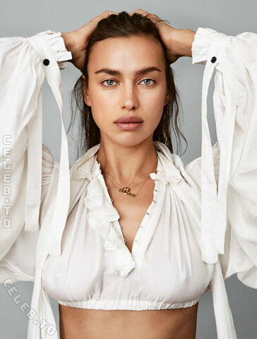 Irina Shayk nude photo 25