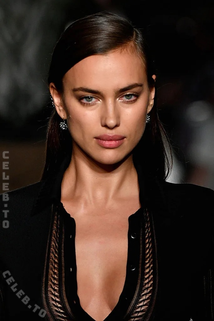 Irina Shayk nude photo 5