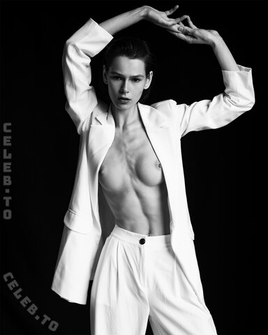 Irina Telicheva nude photo 34