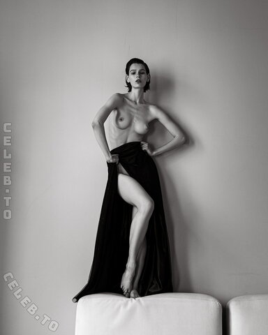 Irina Telicheva nude photo 18