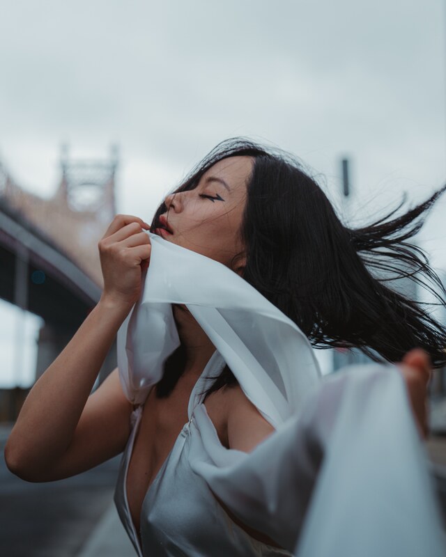 Iris Biidan nude photo 7