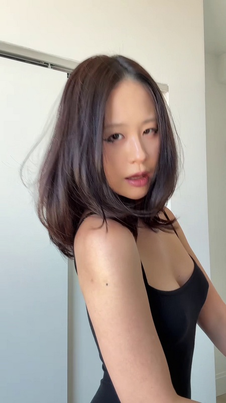 Iris Biidan nude photo 16