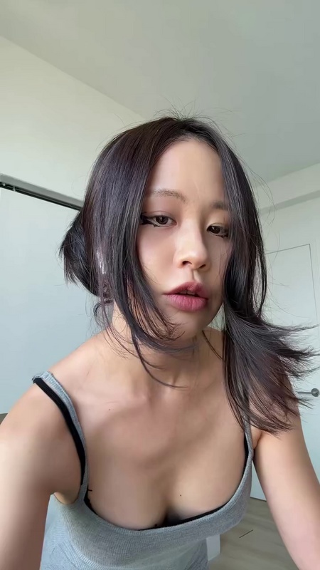 Iris Biidan nude photo 19