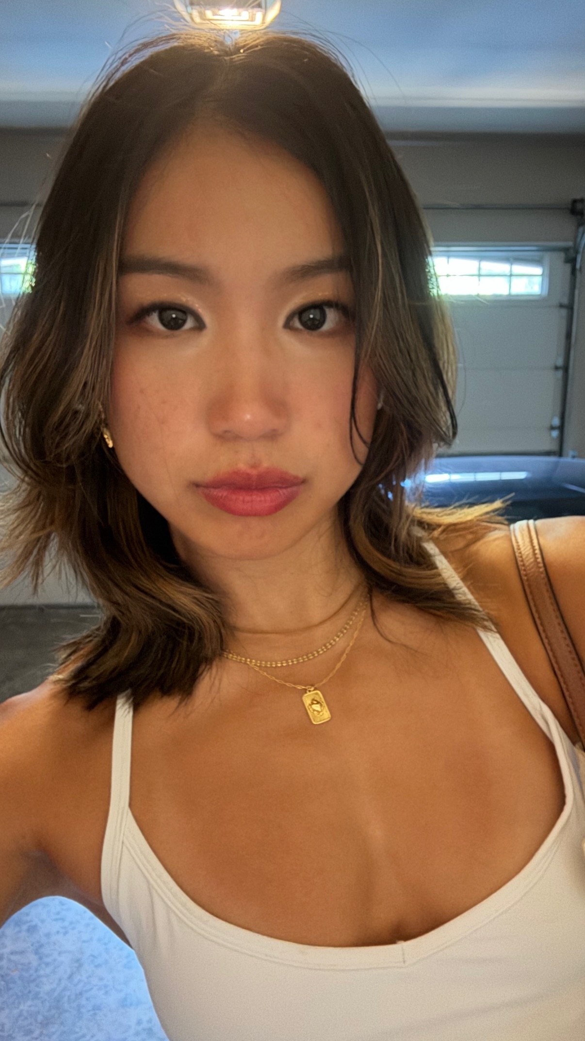 Iris Yang nude photo 6