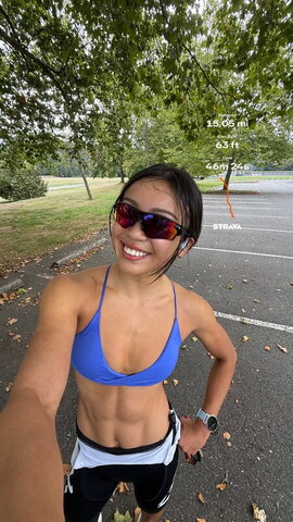 Iris Yang nude photo 1
