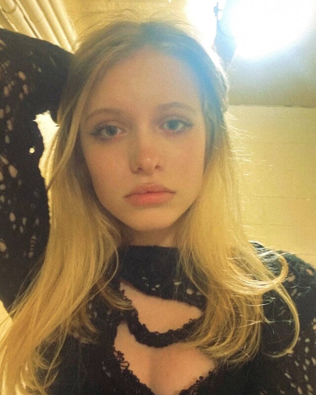 iris_sisto nude photo 6