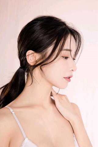 irisxiao_ nude photo 13