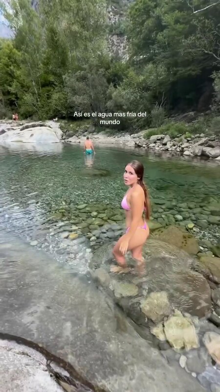 Isa Brunelli nude photo 3