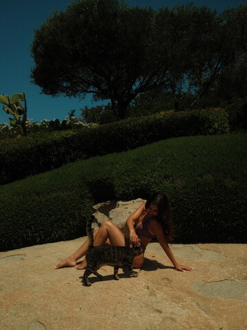Isa Matos nude photo 1