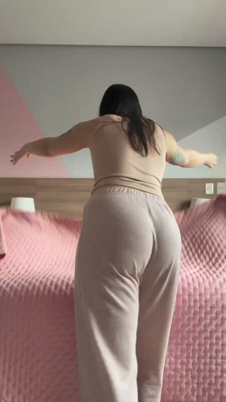 Isabella Lacerda nude photo 4