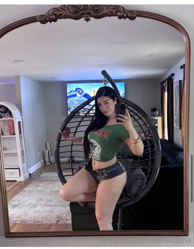 Isabella Valentine nude photo 1