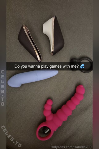 Isabella200 nude photo 13