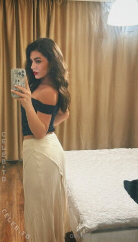 isabellaaaa4 New (1 photo)