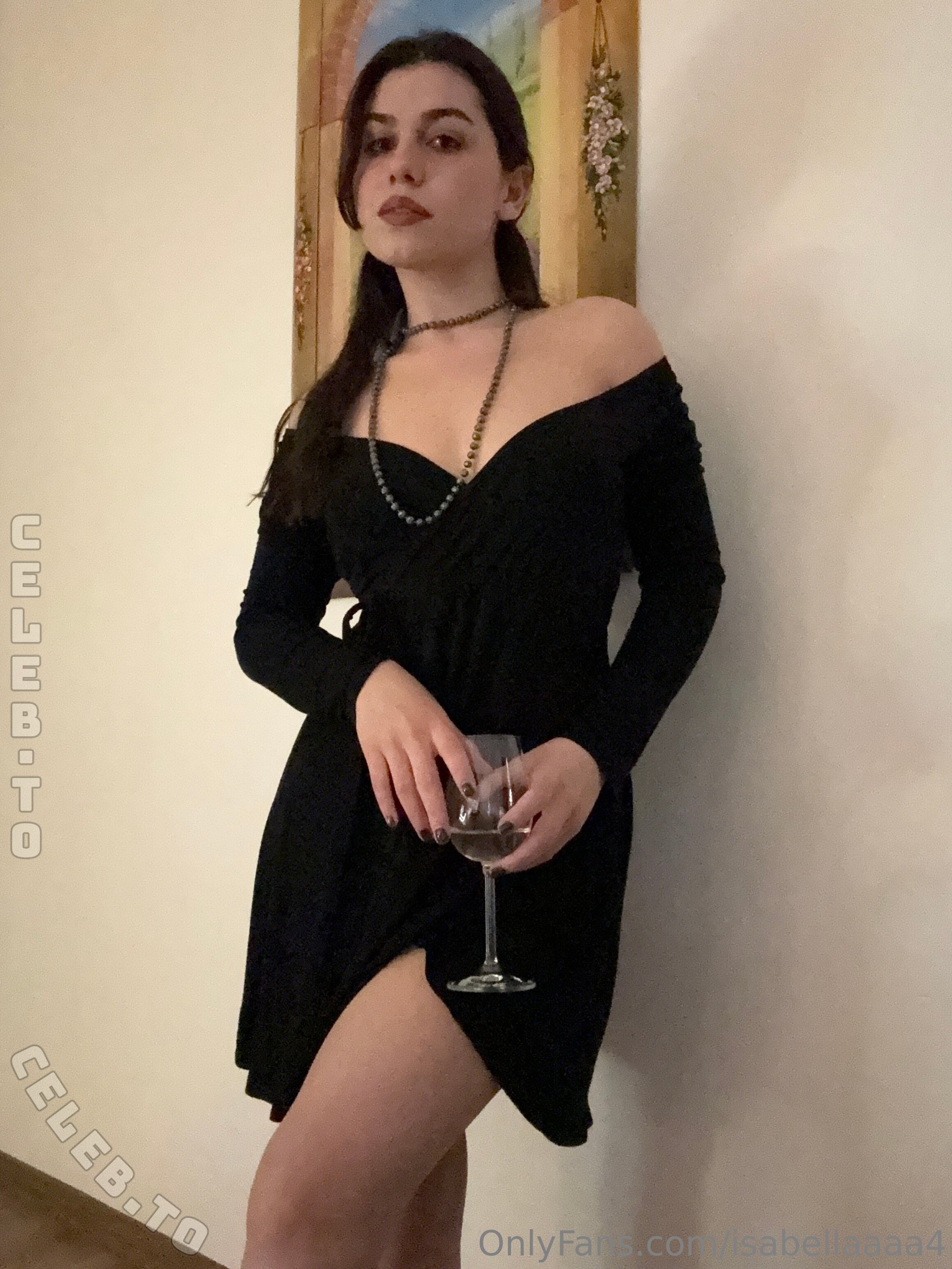 isabellaaaa4 nude photo 2