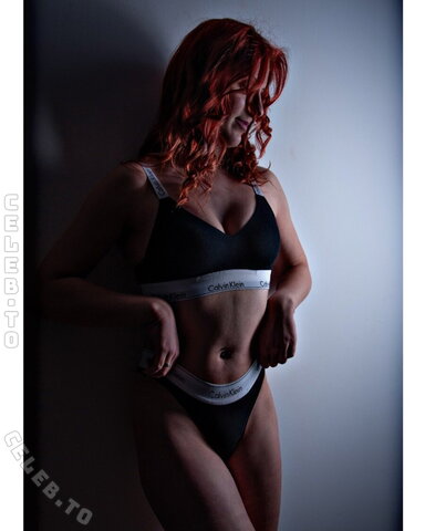 isabxllx.sdr nude photo 26