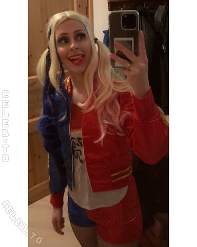 isabxllx.sdr nude photo 5