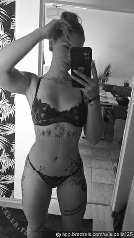 is.bella125 nude photo 7
