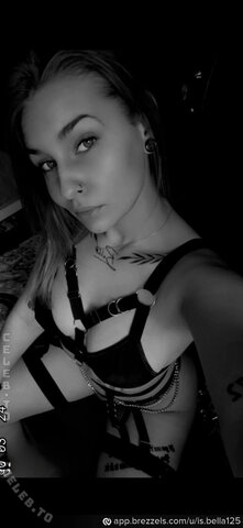 is.bella125 nude photo 6
