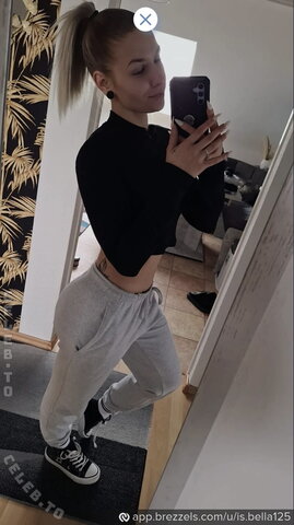 is.bella125 nude photo 10