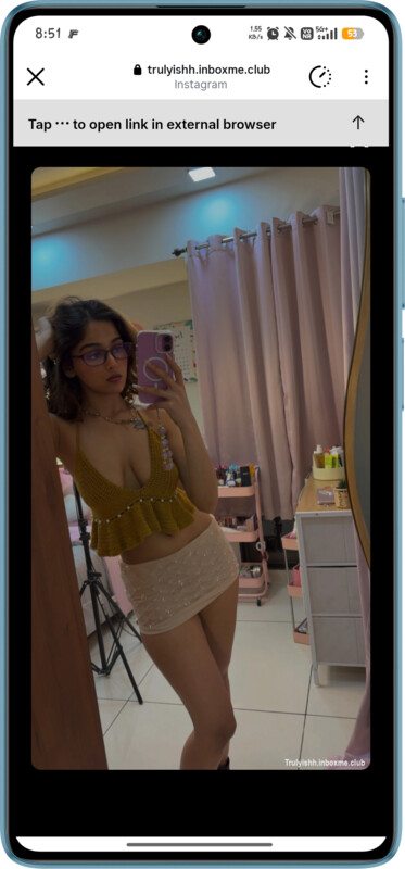Isha Modi nude photo 1