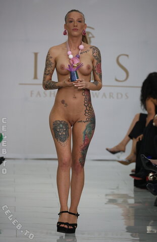 Isis Fashion Award nude photo 1