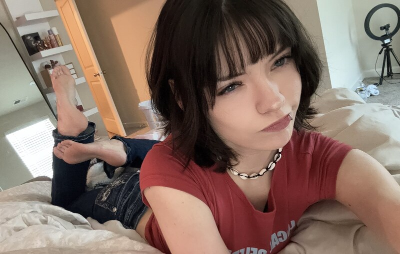 isizzly nude photo 11