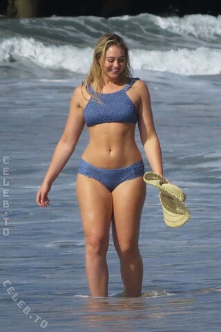 Iskra Lawrence nude photo 137