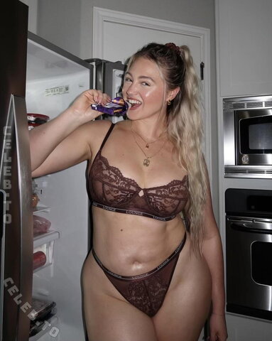 Iskra Lawrence nude photo 71