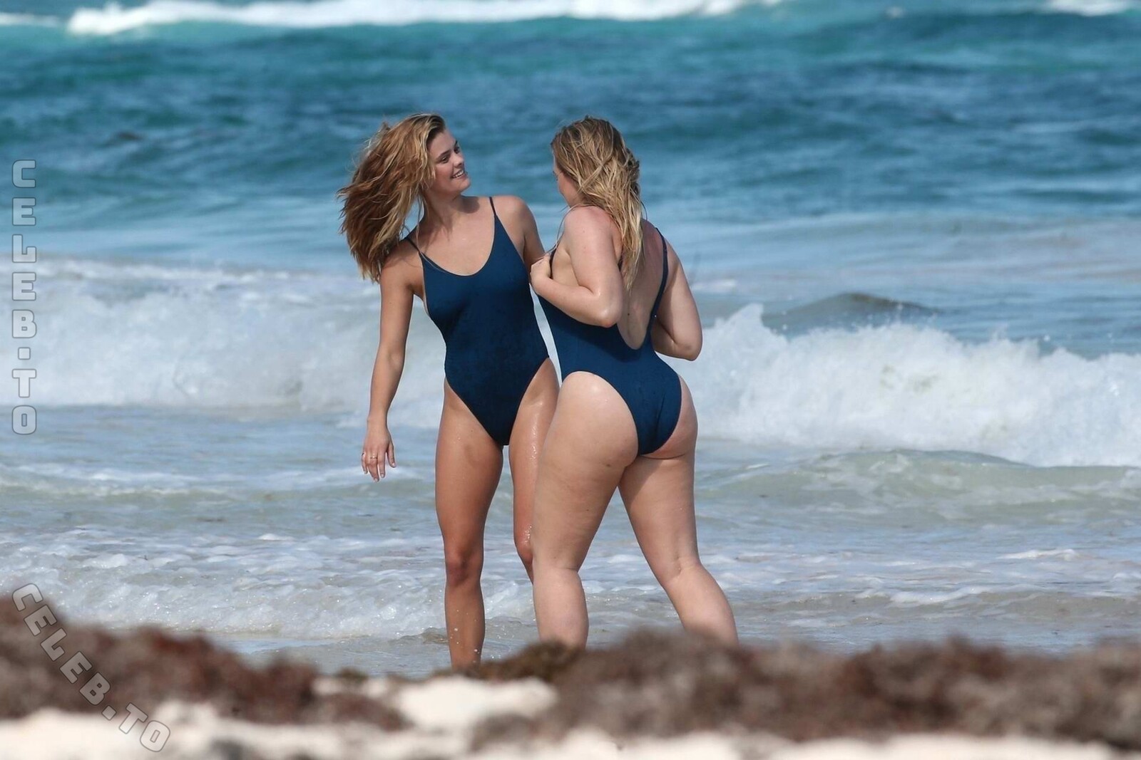 Iskra Lawrence nude photo 2