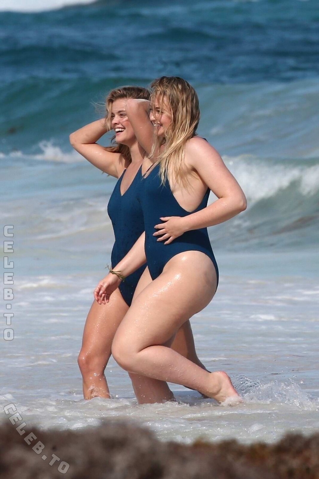 Iskra Lawrence nude photo 5