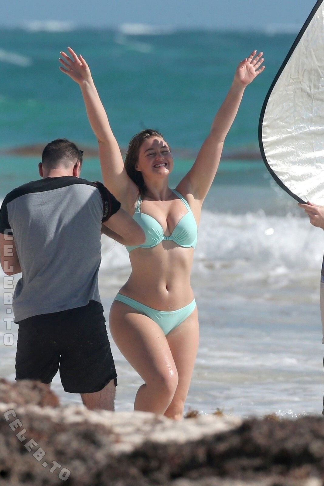 Iskra Lawrence nude photo 3