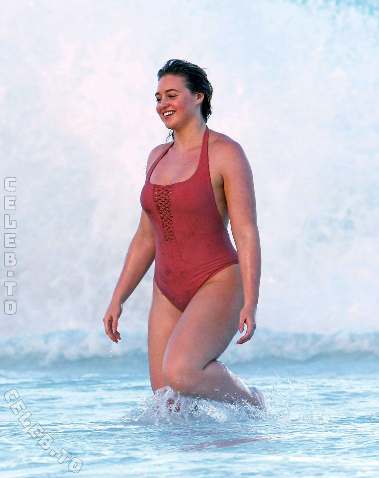 Iskra Lawrence nude photo 5