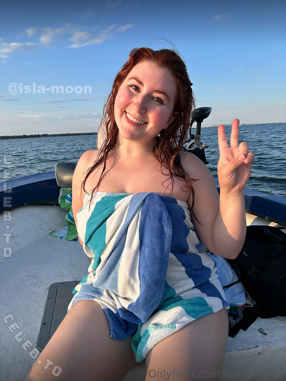Isla Moon nude photo 7