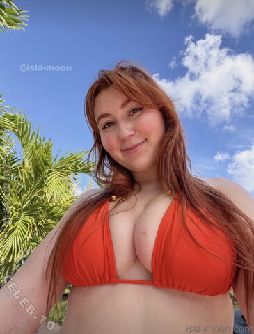 Isla Moon nude photo 2