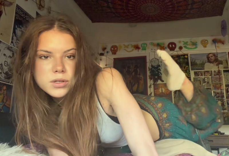 Isobel Burwood nude photo 23