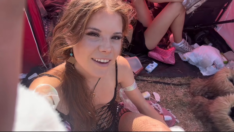 Isobel Burwood nude photo 31