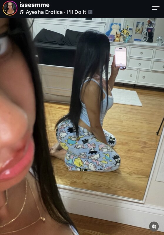 issesmme nude photo 2