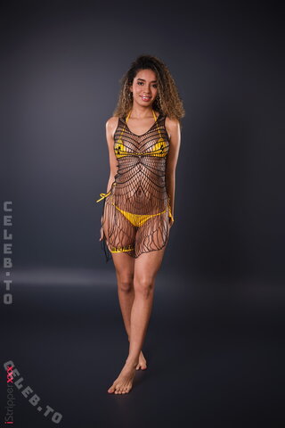 iStripper nude photo 97