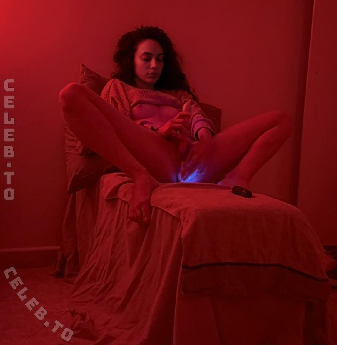 italiansquirtcouple nude photo 4