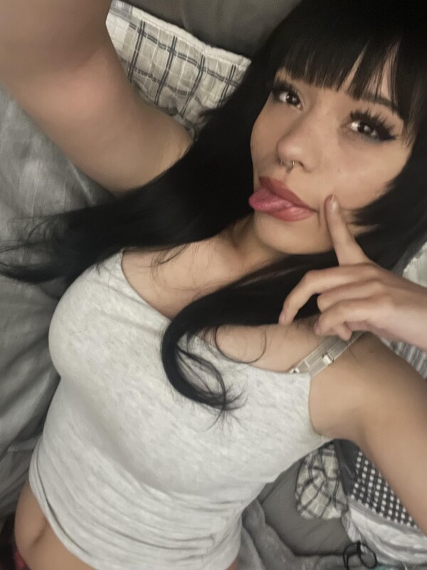 itallhappensatonce nude photo 7
