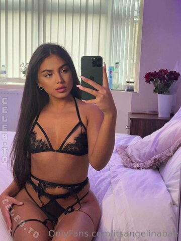itsangelinabae nude photo 10